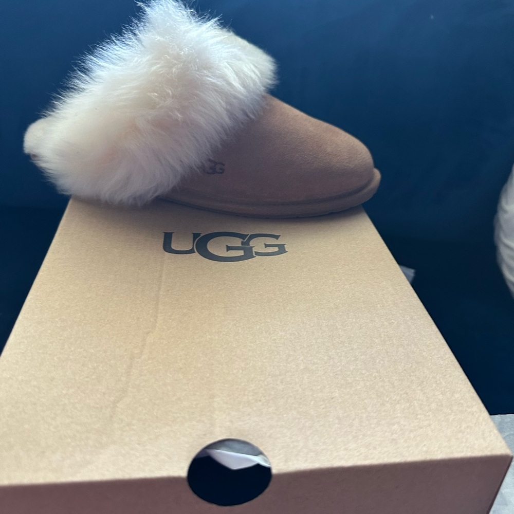 Brand New popular UGG Slides